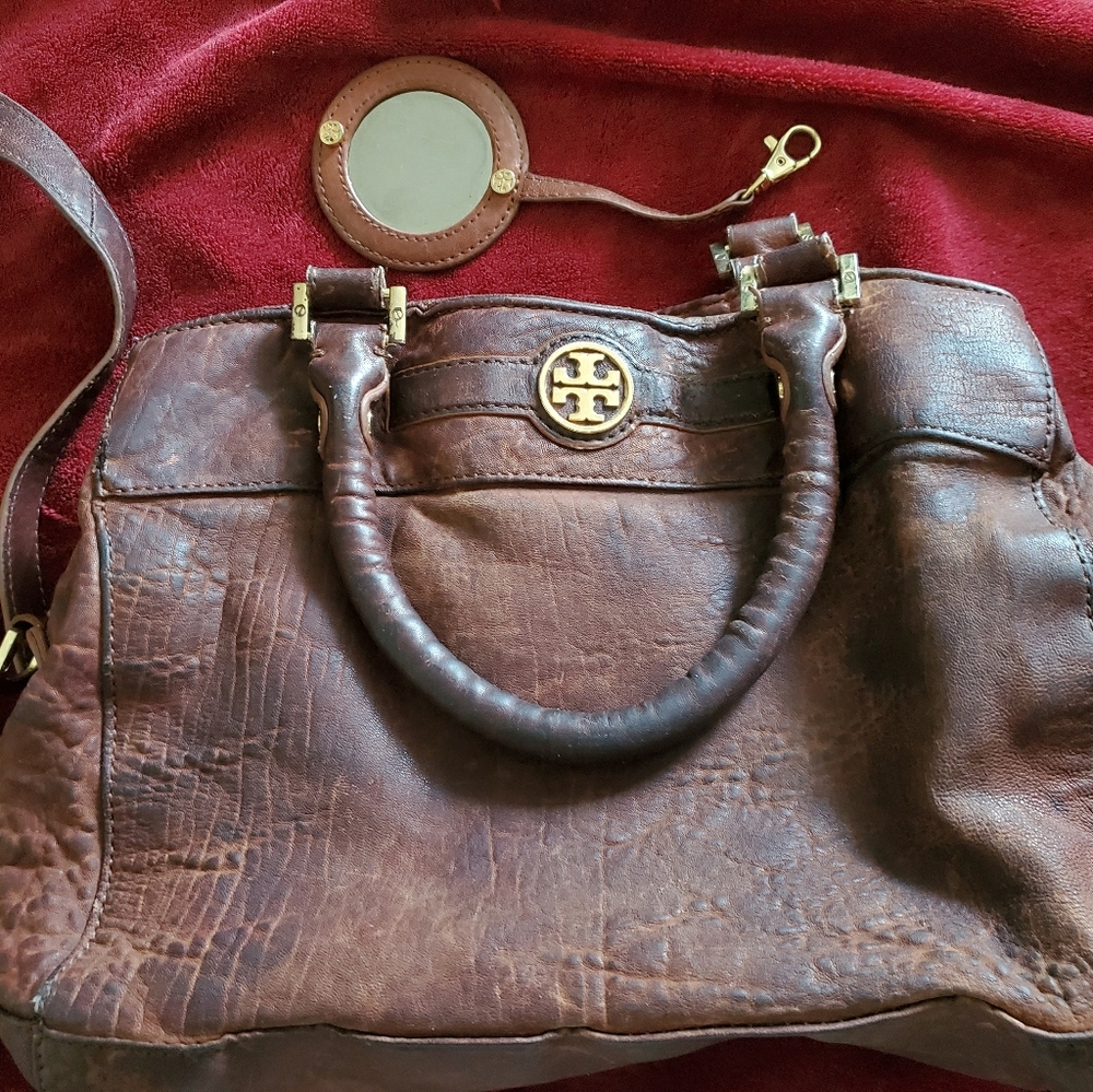 Really stylish Tory Burch Bag